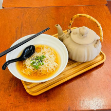B05 阳春面 PLAIN NOODLE WITH SOUP