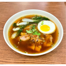 B04 鸡肉酸辣面线汤 SPICY & SOUR CHICKEN MEE SUA SOUP