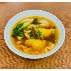 D04 麻辣汤鲜虾饺（2粒） PRAWN DUMPLING MALA SOUP (2PcS)